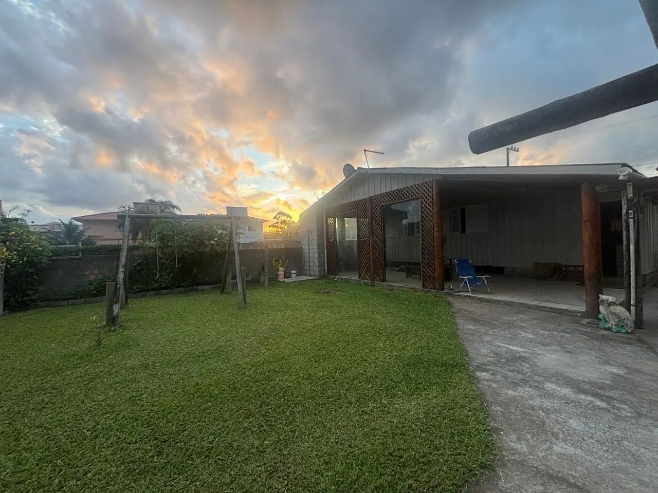 Casa Com Pátio 