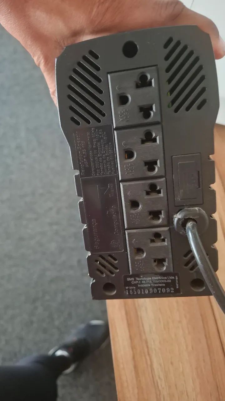 Kit 3 Estabilizadores SMS 300VA Bivolt Automático Funcionando - Foto 2