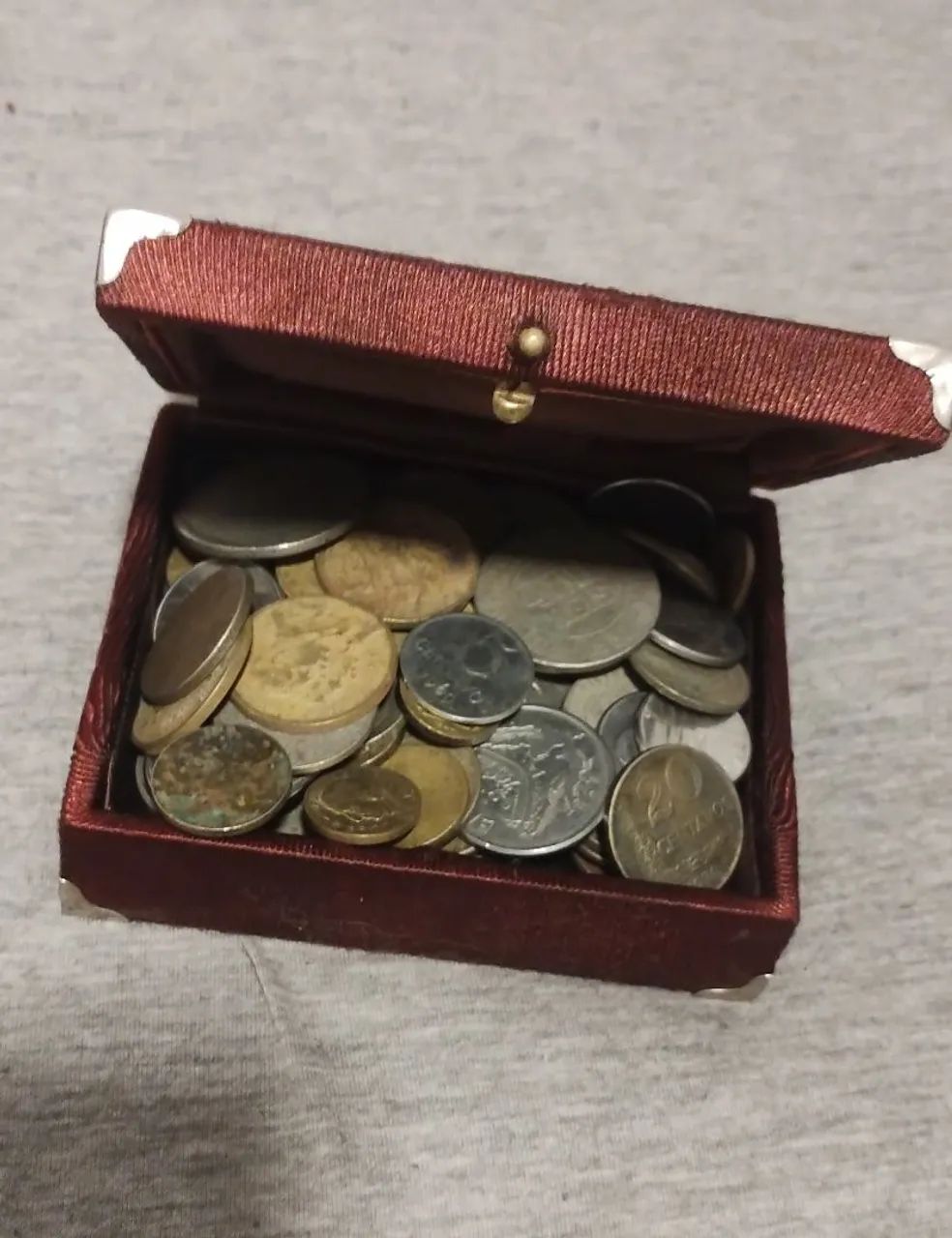 Vendo baú cheio de moedas reis e Cruzeiro  - Foto 2