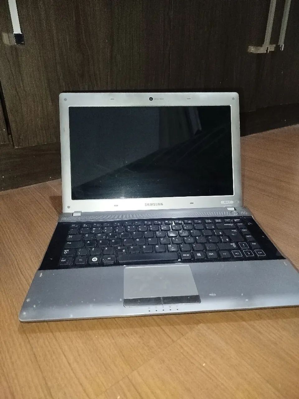 Notebook Samsung - Funcionando | Sem HD | Tela com Manchas
