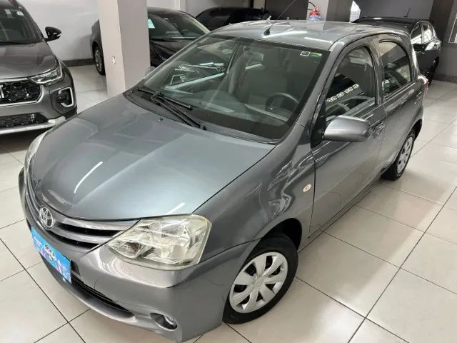 Toyota Etios 1.3 16V FLEX 2013
