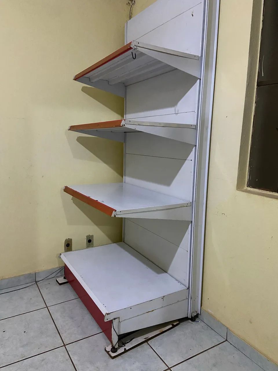 Vende se, prateleira/gôndola de mercado 