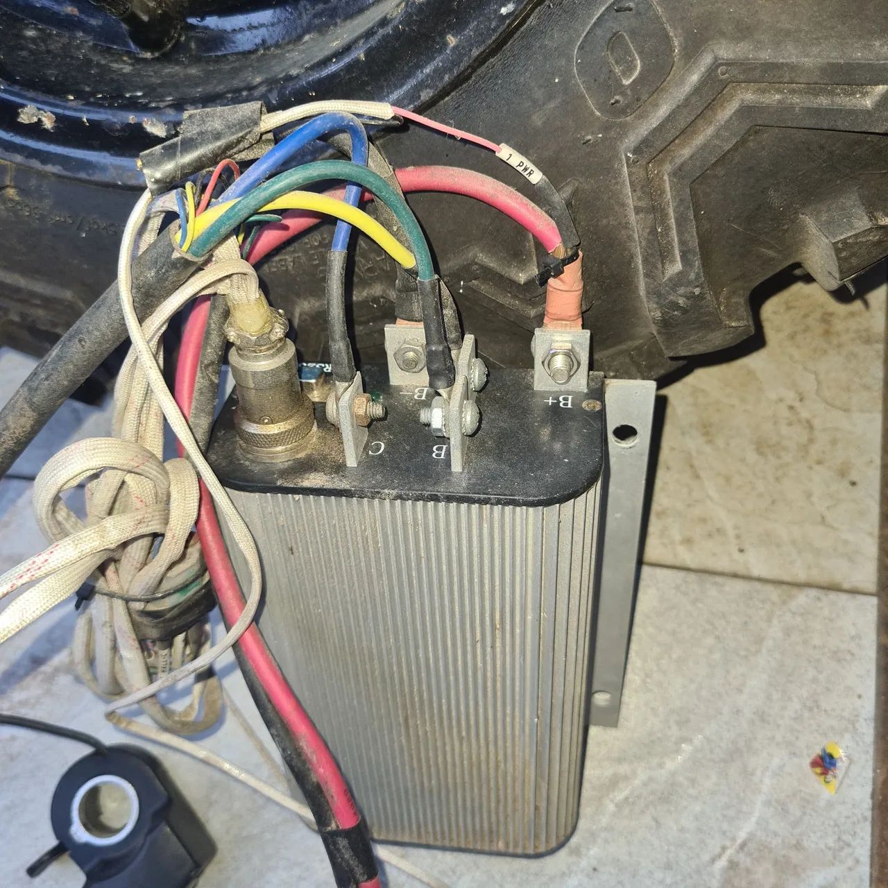 Roda com motor brushless para veículo elétrico  - Foto 3