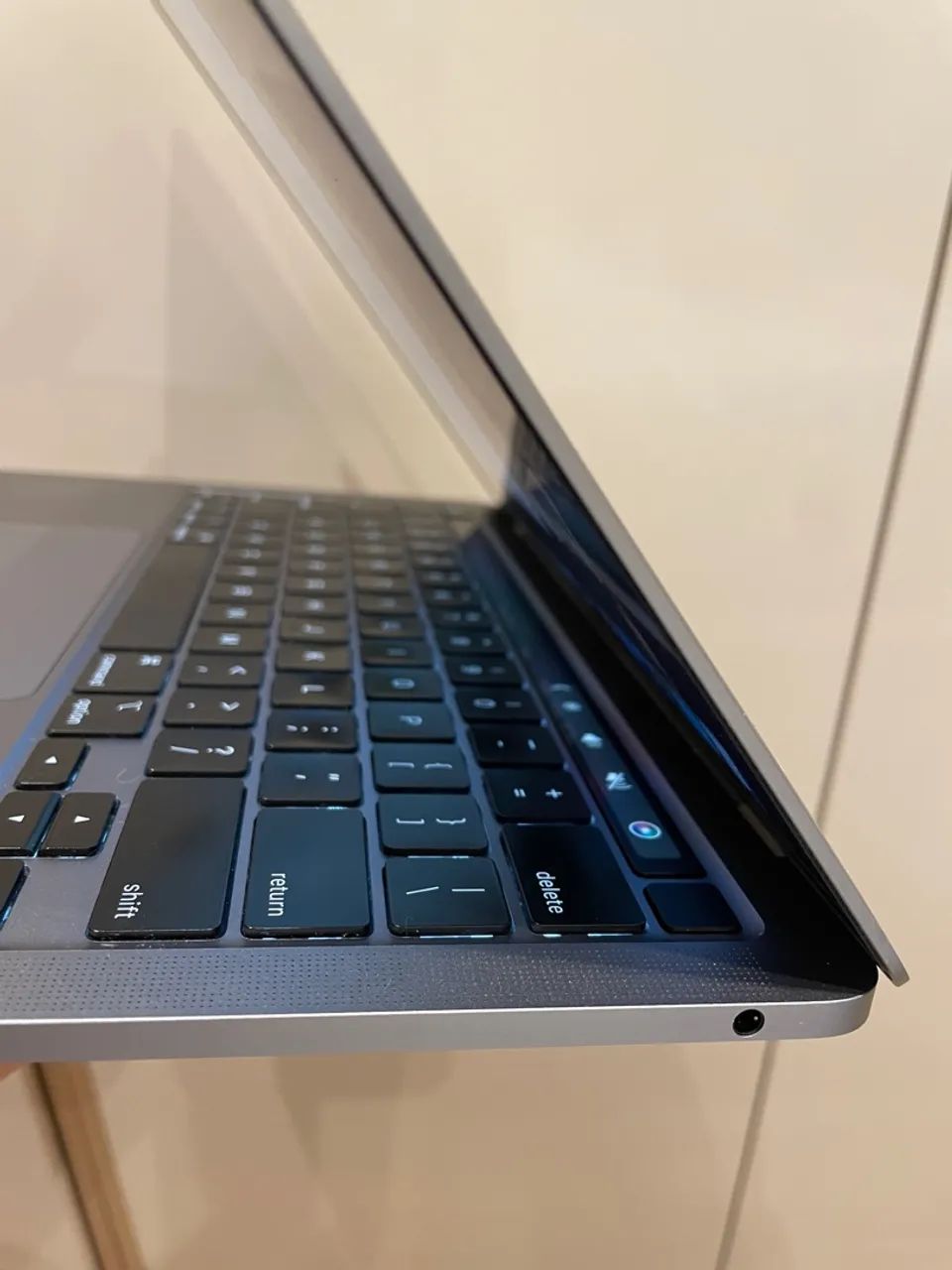 MacBook Pro touchbar 2020 - Foto 3