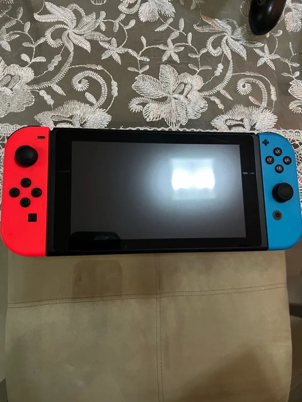 Nintendo Switch + 2 controles + case - Foto 5