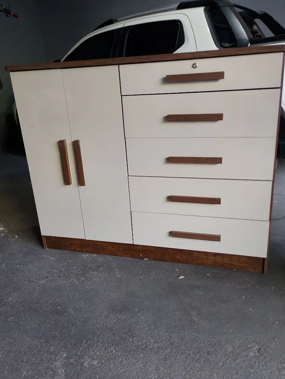 Cômoda grande 5 gavetas