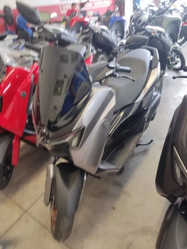 Yamaha NMax 160 cc  - Foto 2
