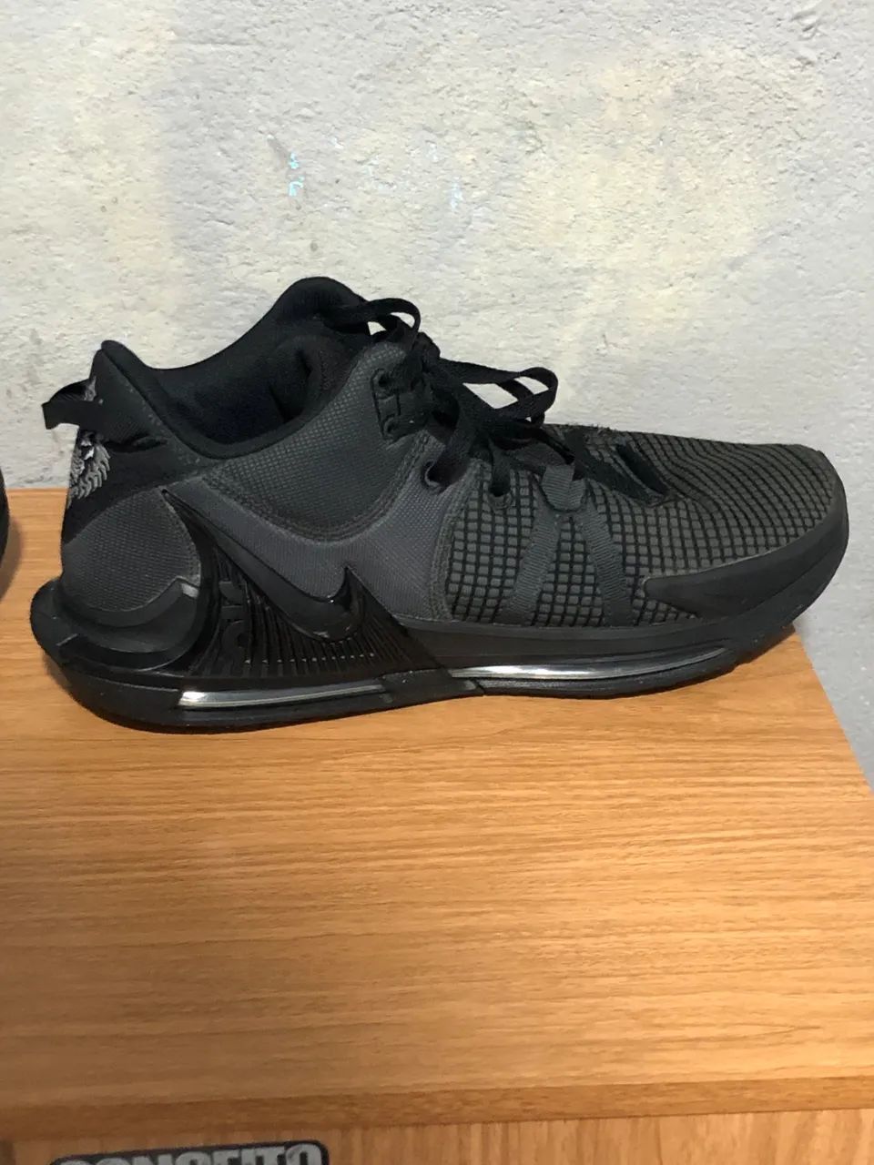 Tênis Nike LeBron Witness 7  - Foto 2