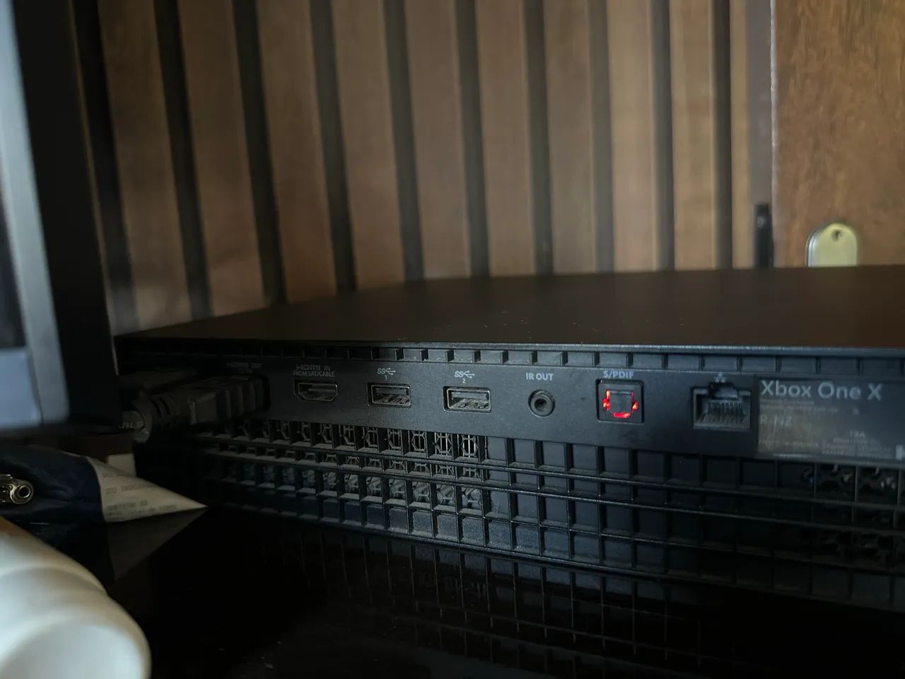Xbox One X 1TB com caixa  - Foto 3