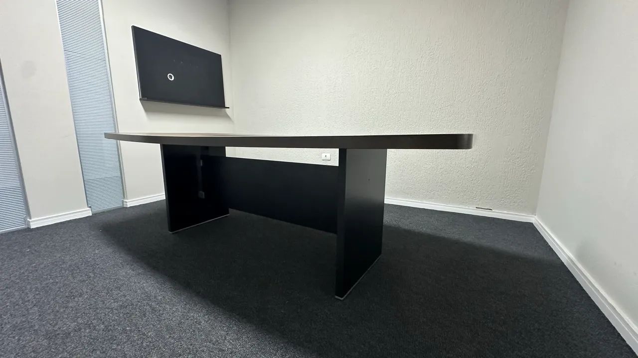 Mesa de reunião 8 lugares