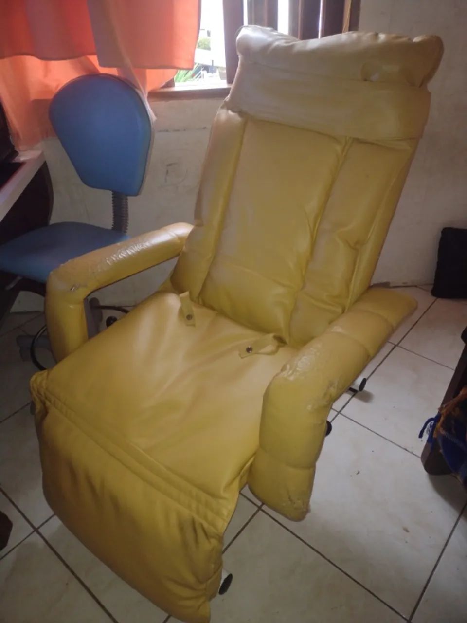 CADEIRA DE REPOUSO EM AÇO