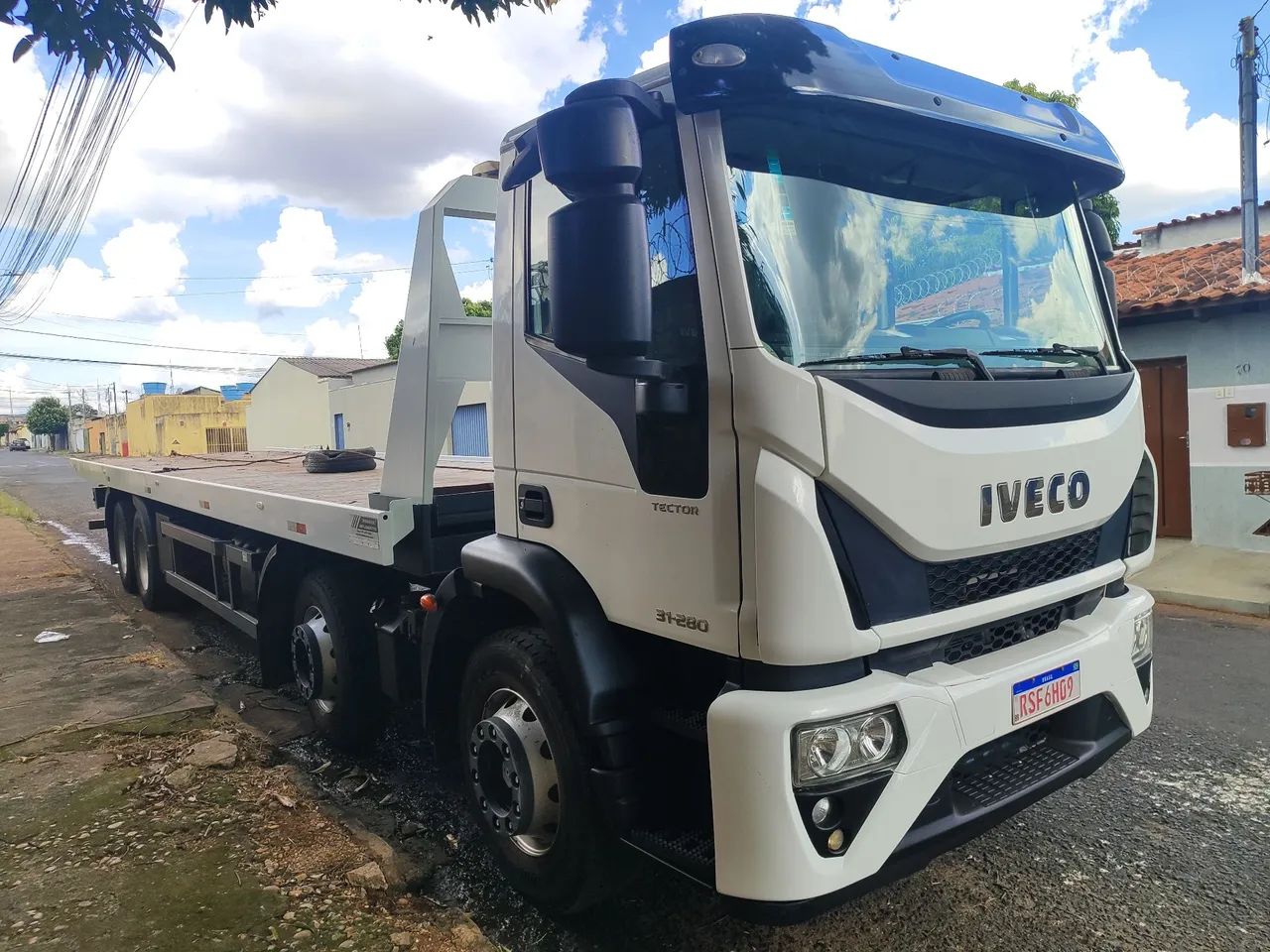 Iveco tector 31280 bitruck  prancha