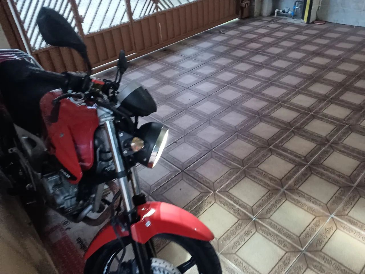 CBX 250 Inteira - Foto 2