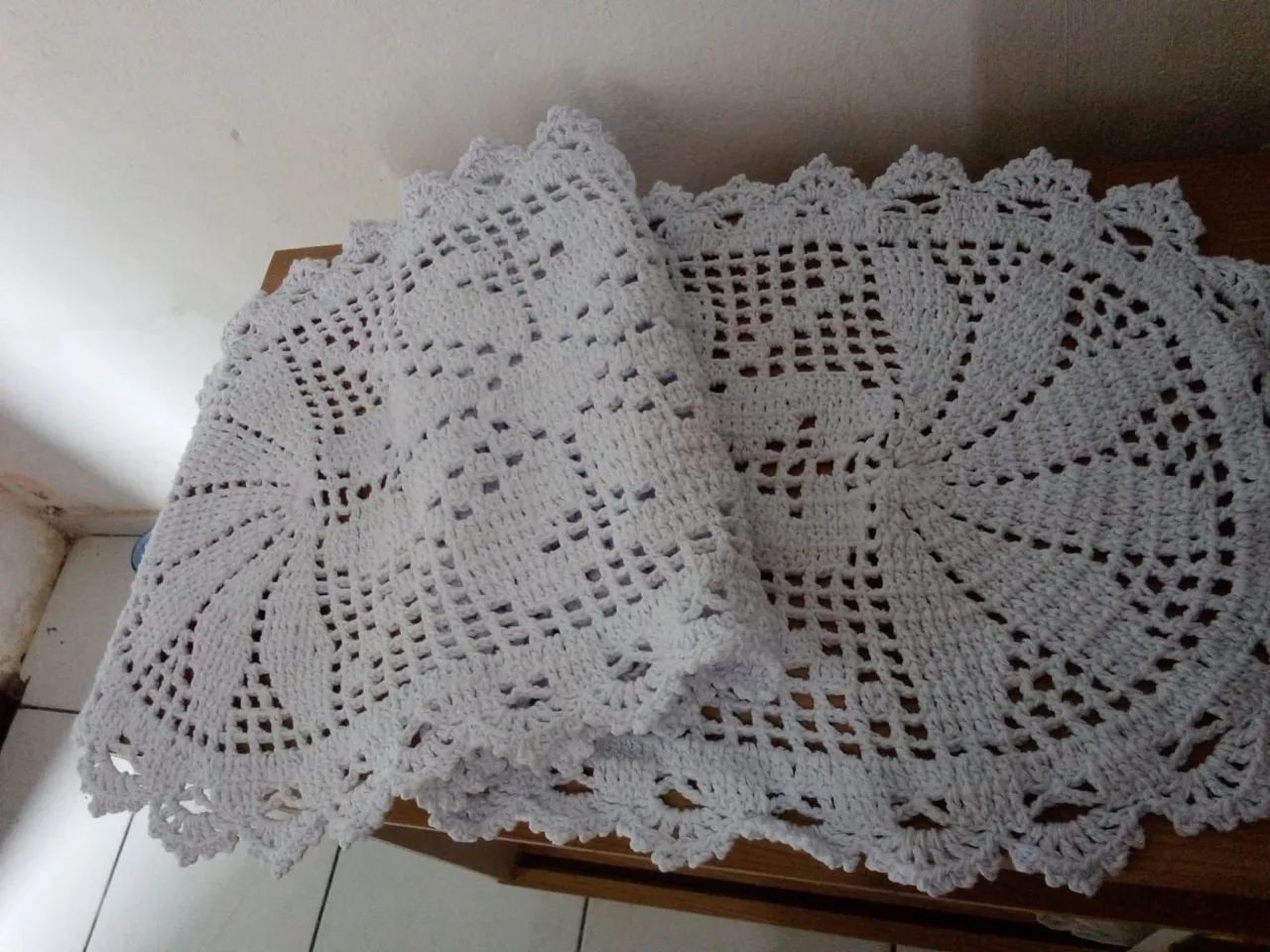 Trilho de mesa de crochê 