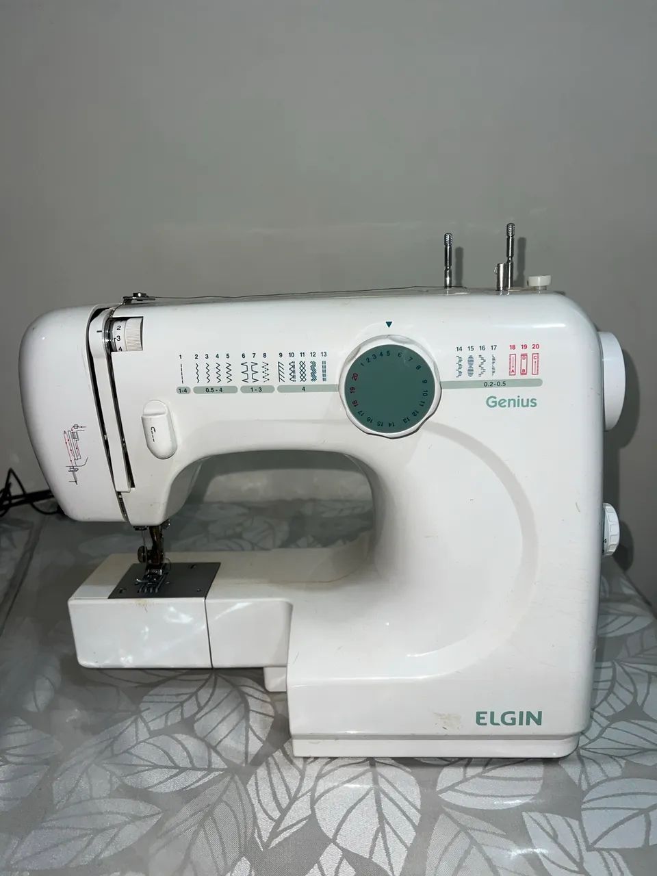 Máquina de costura - Foto 2