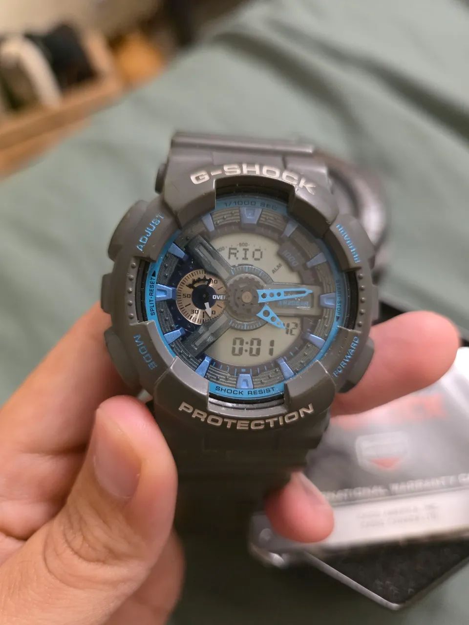 Relógio G-SHOCK GA-110TS-8A2JF Cinza e Azul - Acessórios - Barra