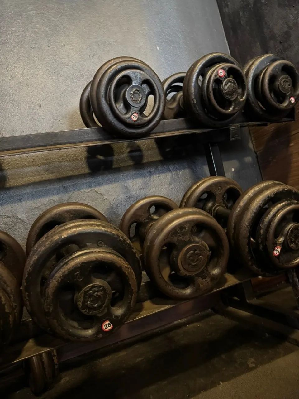 Halter de academia  (Dumbbell de 6 a 30 kilos) Estante   - Foto 5
