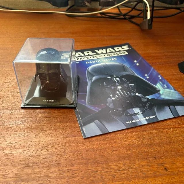 Miniatura Capacete Darth Vader Star Wars Planeta DeAgostini Com Fasciculo