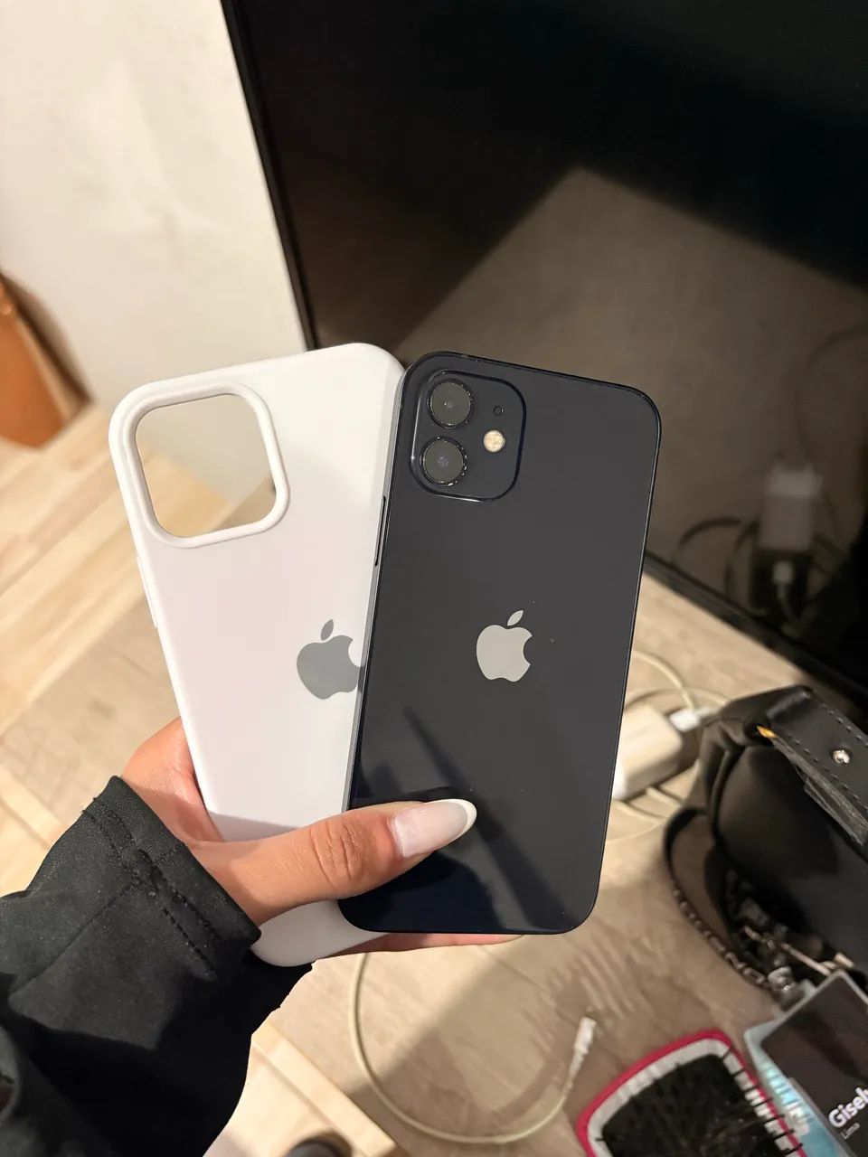 iPhone 12 - 64GB - Preto - R$1.000 - Foto 2