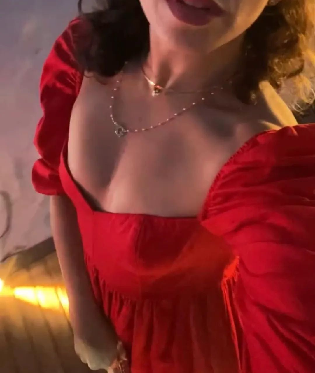 Vestido Curto Vermelho MIRAK 