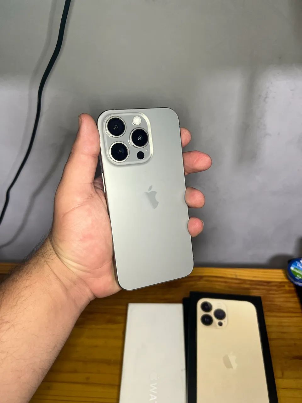 iPhone 15 Pro Natural Titanium - Foto 4