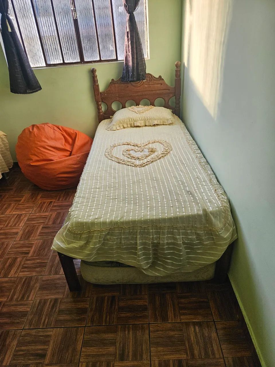 Cama sucupira + colchão 