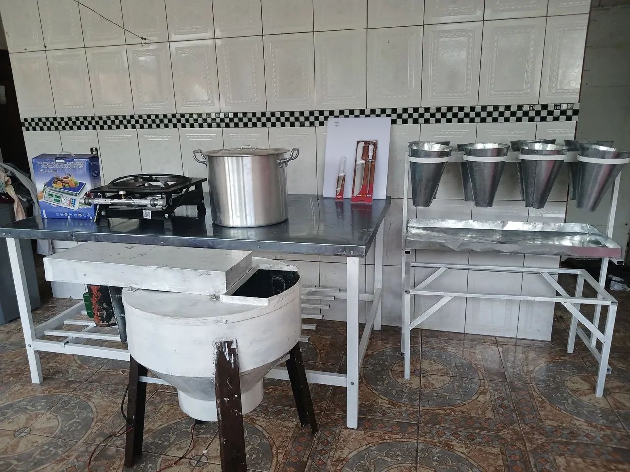Vendo conjunto vompleta para que quer abater frango - Foto 2