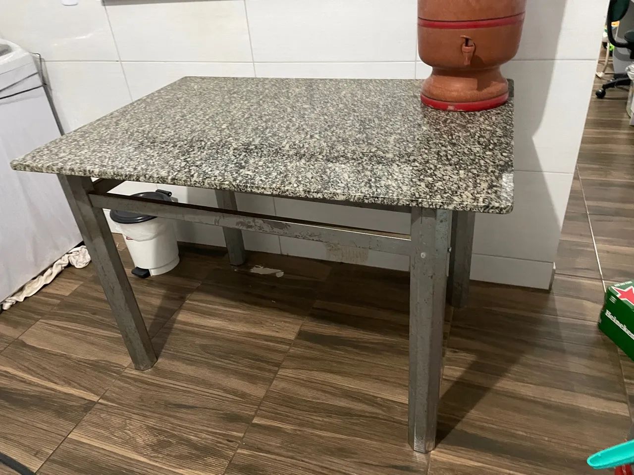 Mesa de granito com base de ferro para 6 cadeiras - Foto 5