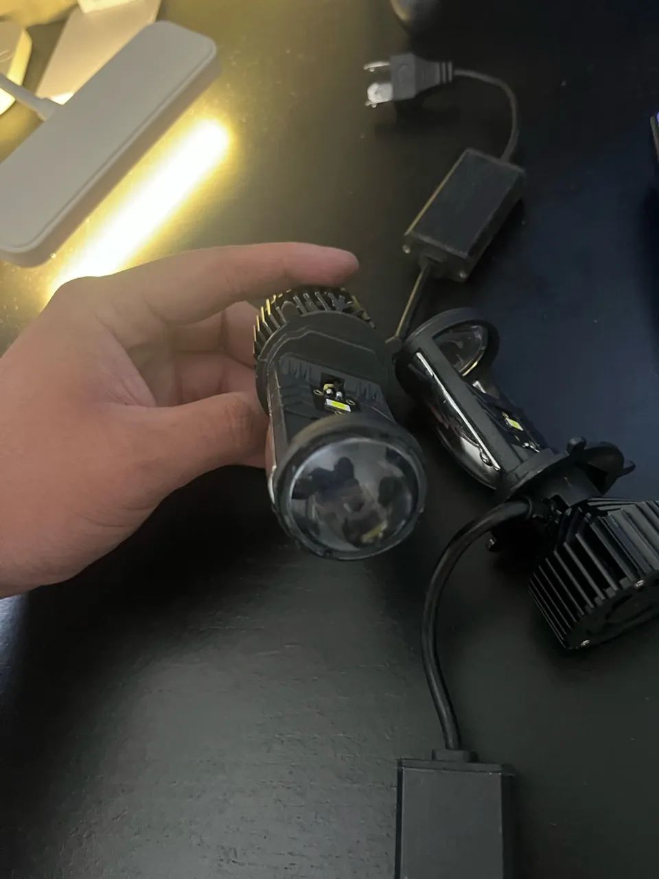 FAROL LED H4 com Projetor  - Foto 3