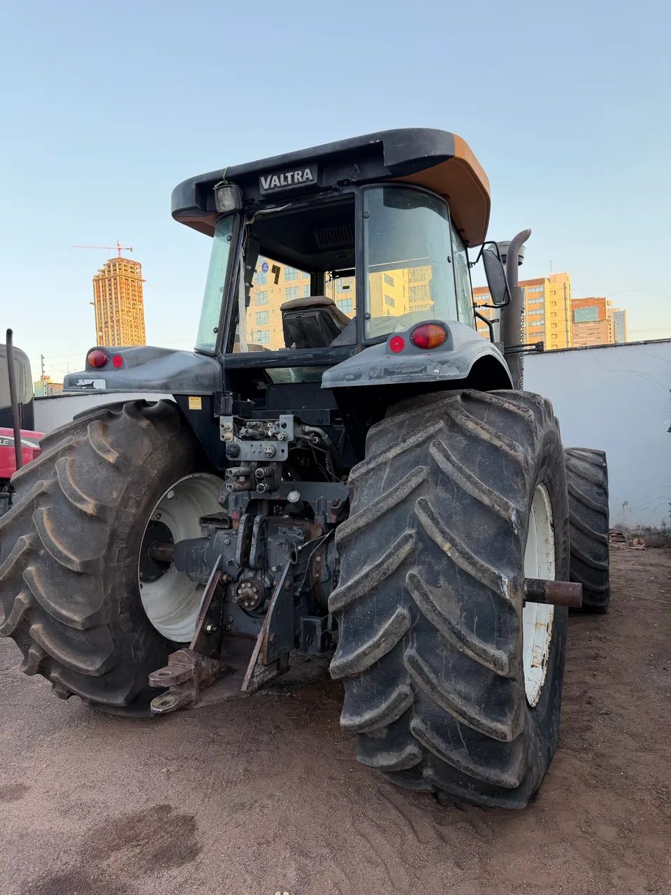 Trator Valtra BT 210  - Foto 2