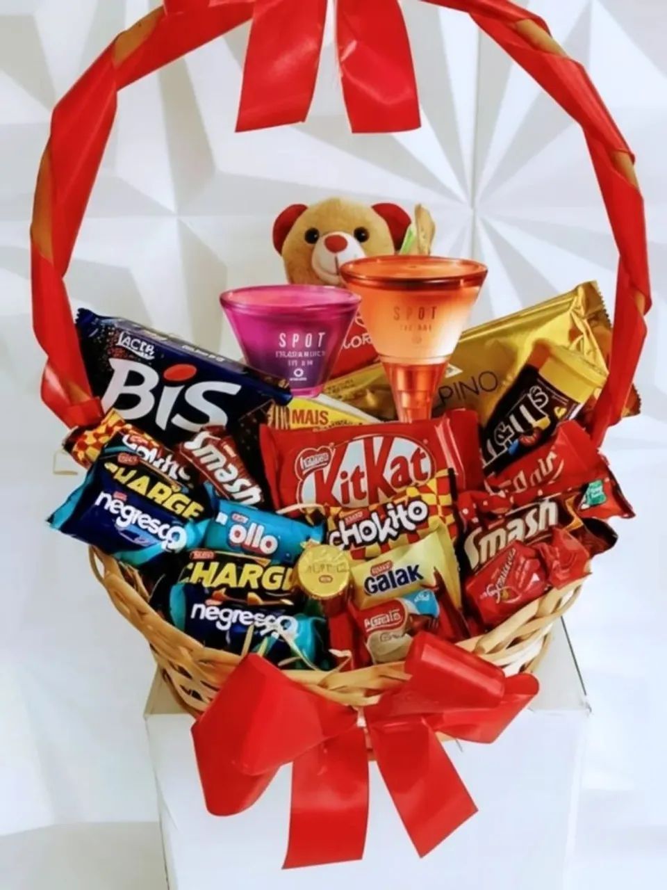 Kit perfume + Cesta de chocolate  - Foto 2