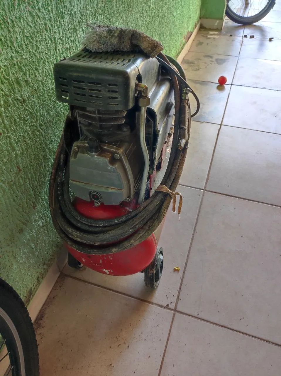 Compressor 25 litros  - Foto 2