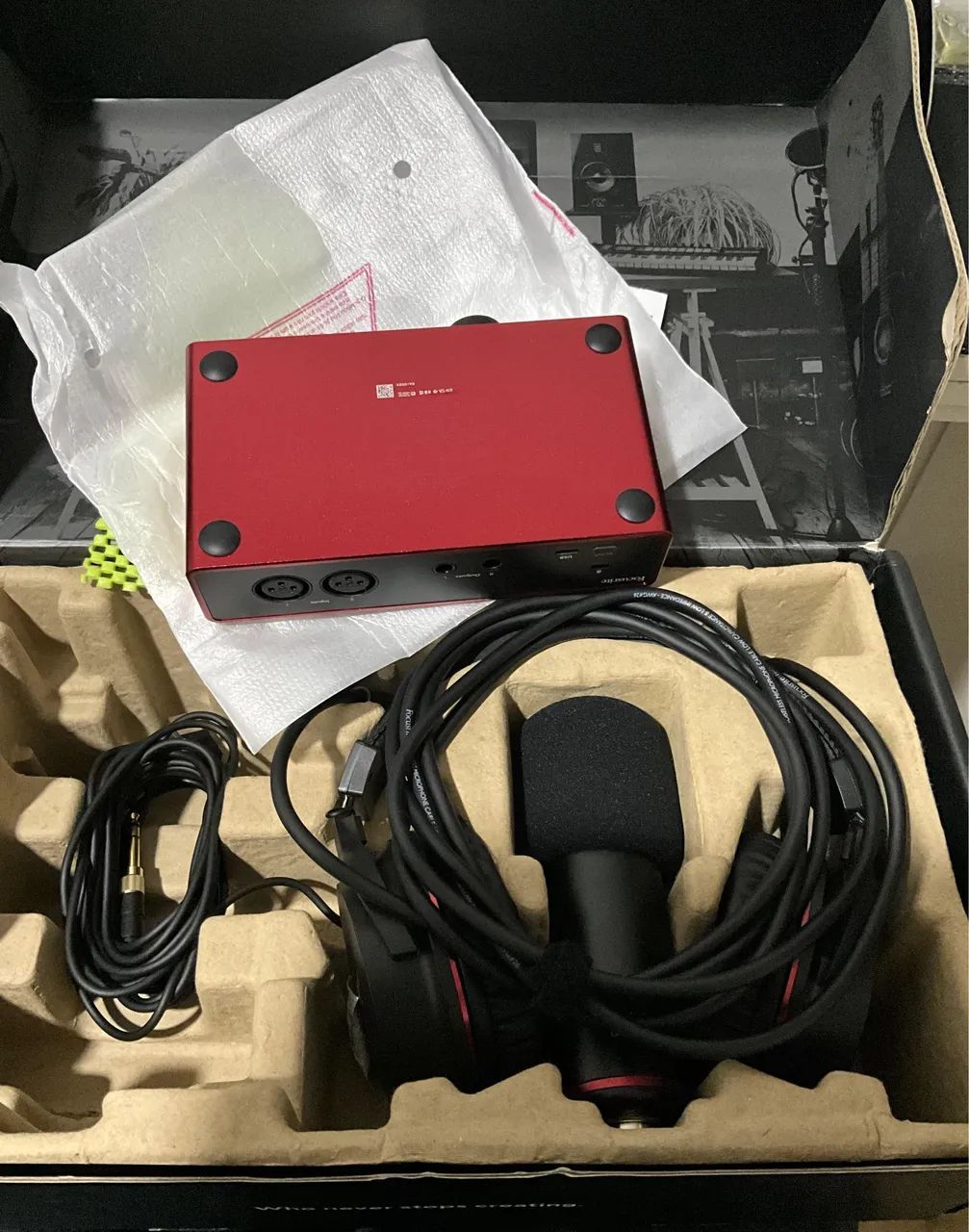 Kit Interface Audio Focusrite Scarlett 2i2 Studio 4th Gen Cor Vermelho - Foto 4