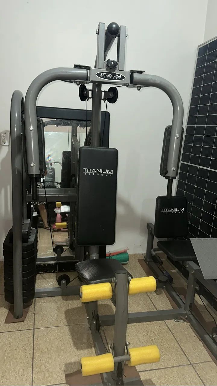 Aparelho de musculação 