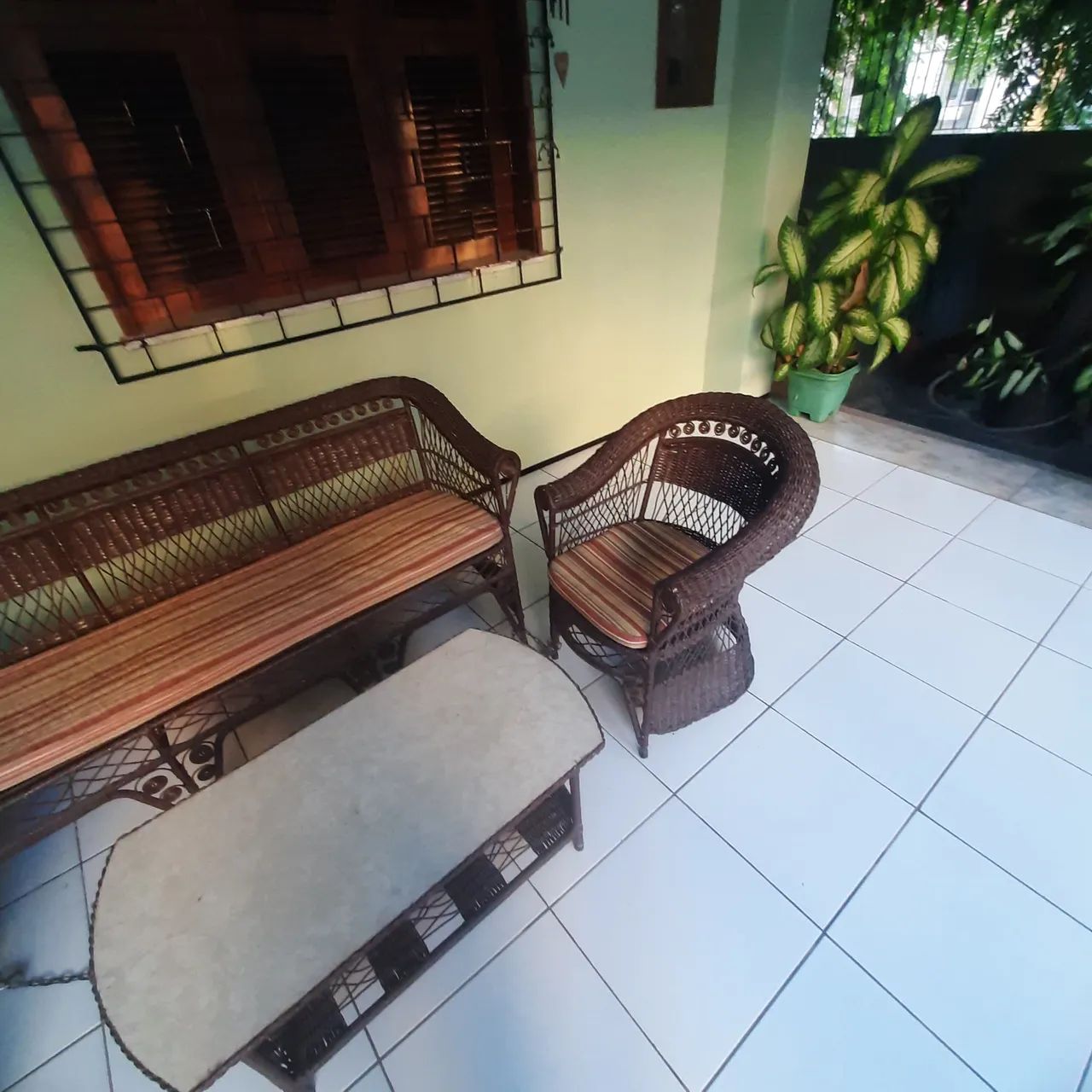 Conjunto de sofá e duas poltronas para varandas - Foto 4