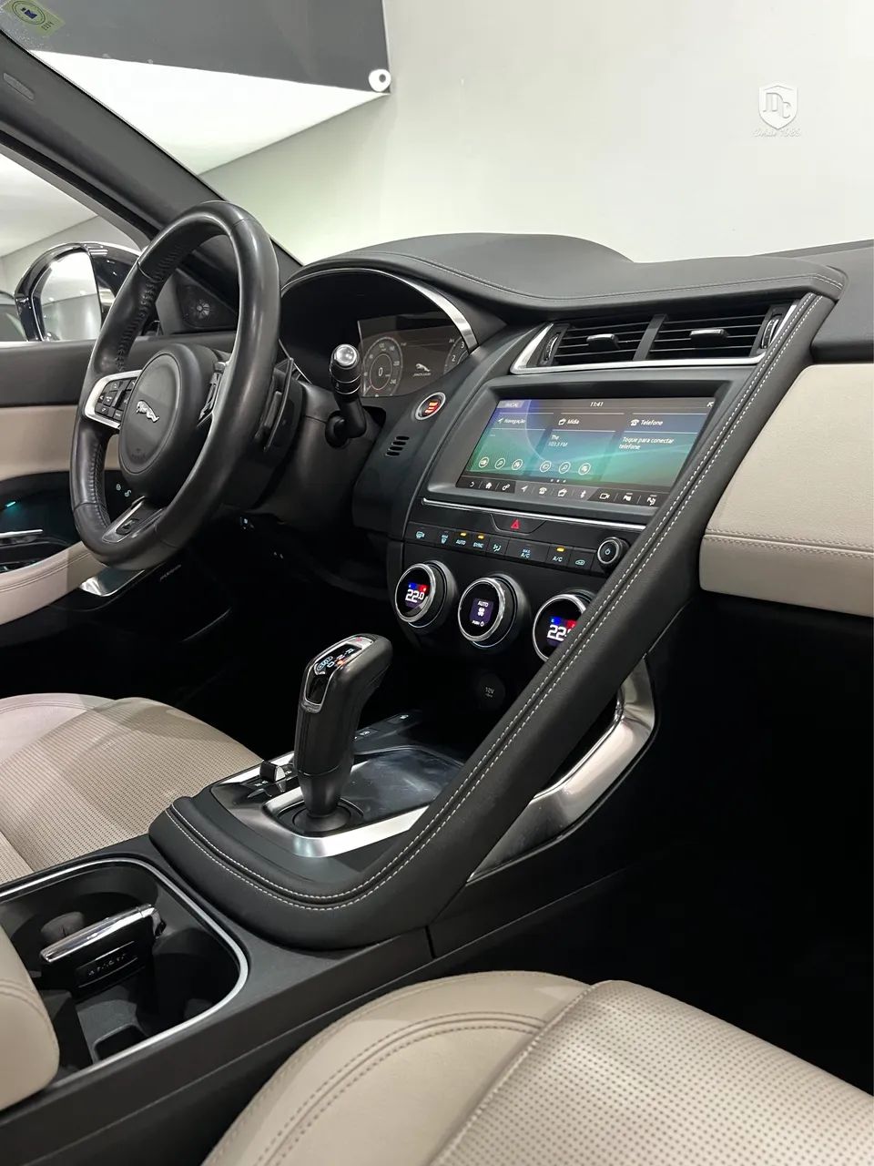 Jaguar E-Pace R-dynamic S 2.0 AWD 249cv Aut. 2018 - Foto 5