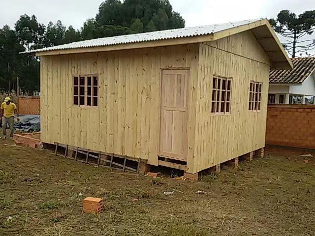 VENDO CASA DE MADEIRA ! - Foto 4