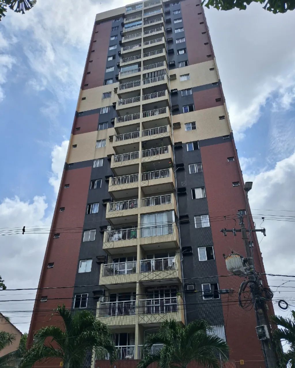 Apartamento com 3 quartos, sendo 2 suítes 132m² no Umarizal.