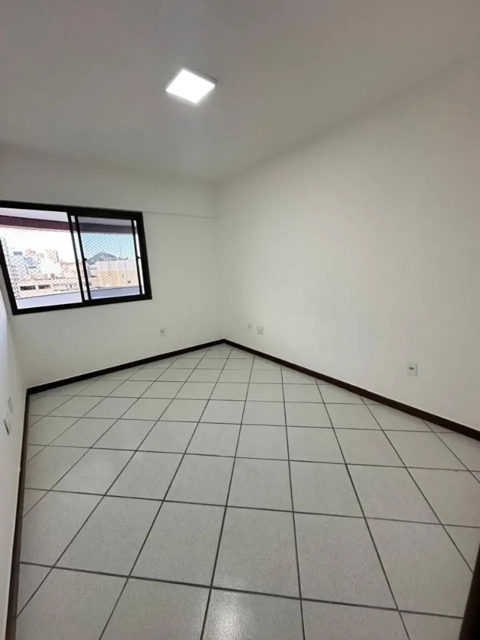 Excelente apartamento com 3 quartos em Itapuã - Vila Velha - ES - Foto 3