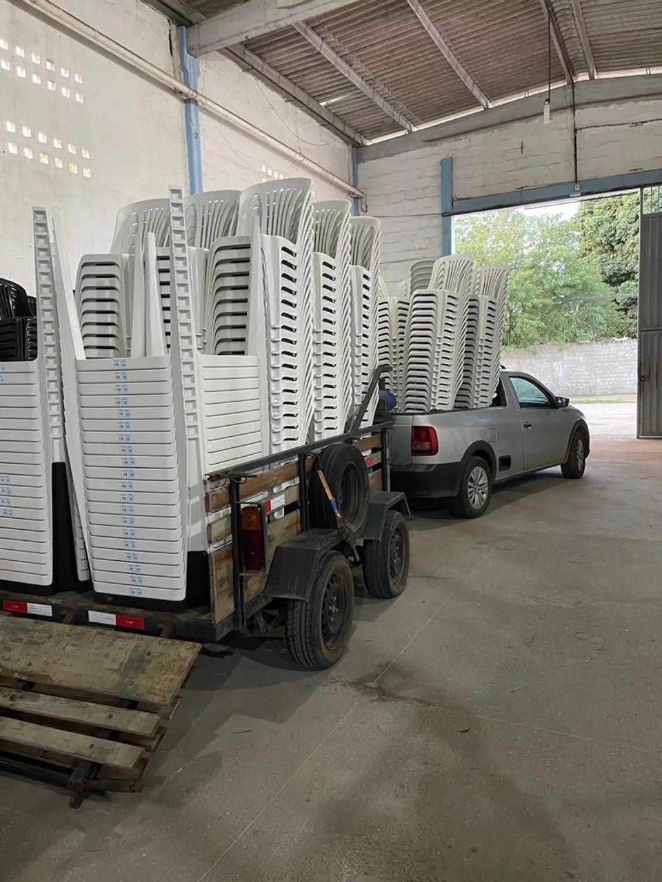 Mesas e cadeiras de plástico  - Foto 2