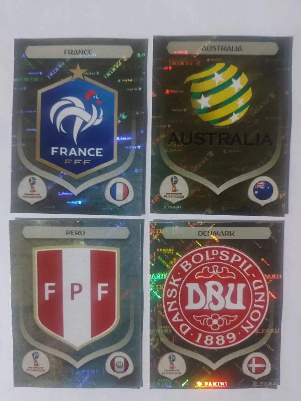 FIGURINHAS ESCUDOS 2018 - ED. PANINI