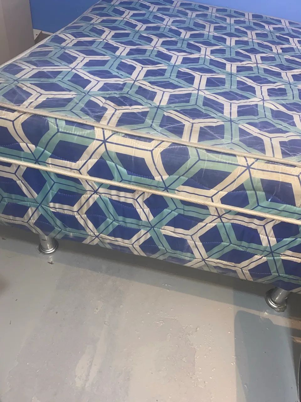 Cama
