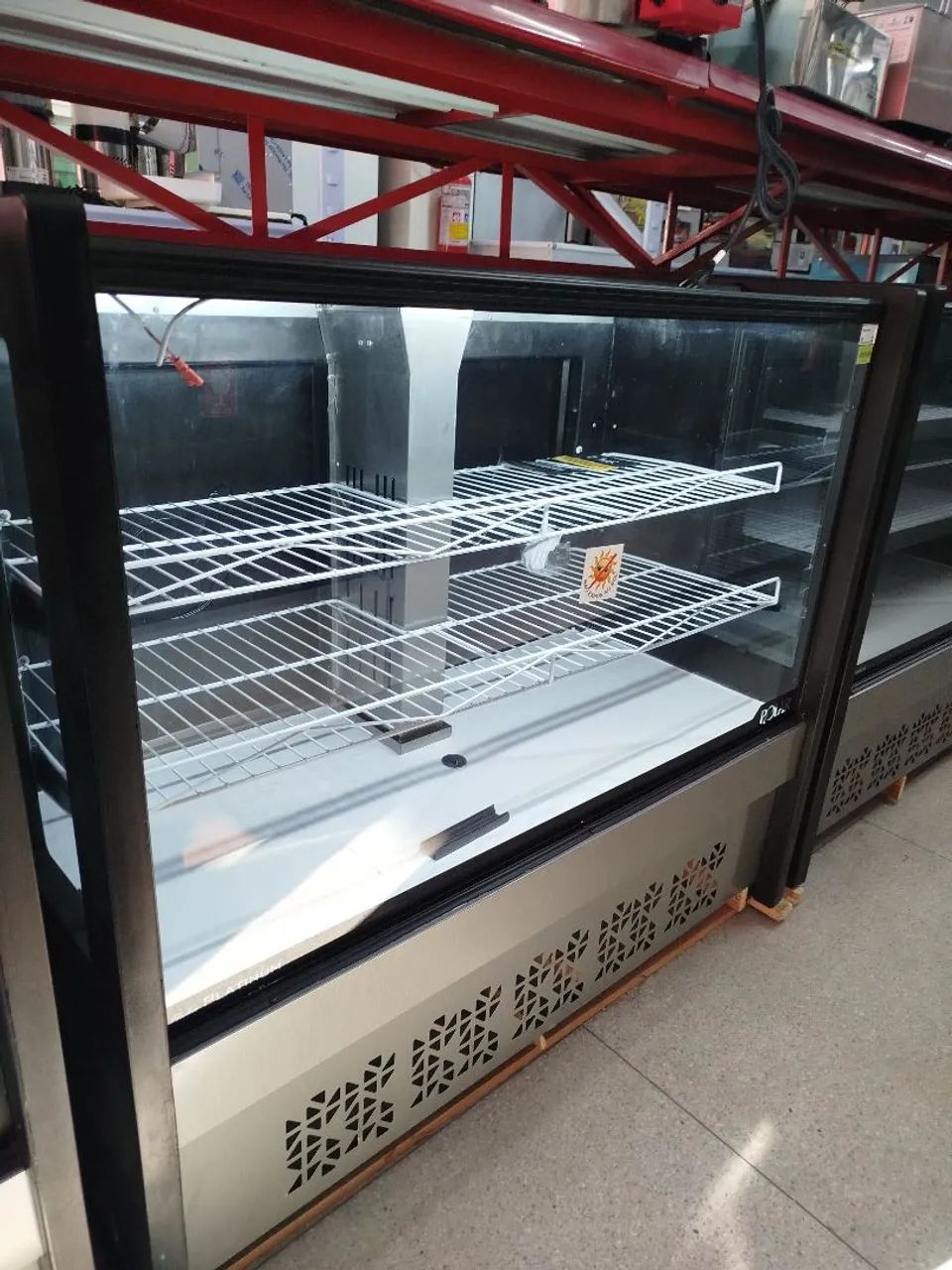 Vitrine confeitaria 1,25m Polar 
