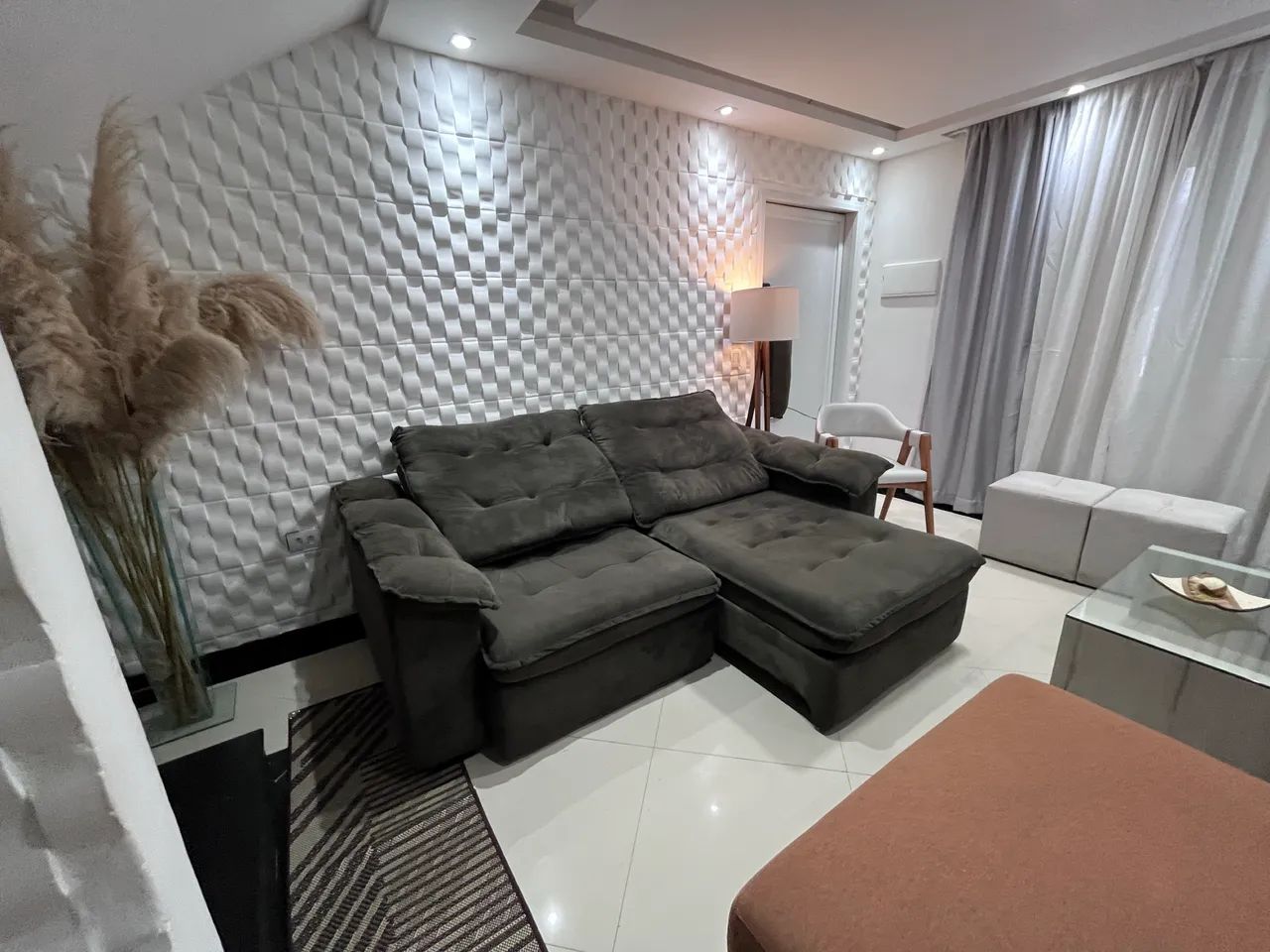 Lindo sofá retrátil e reclinável  - Foto 3