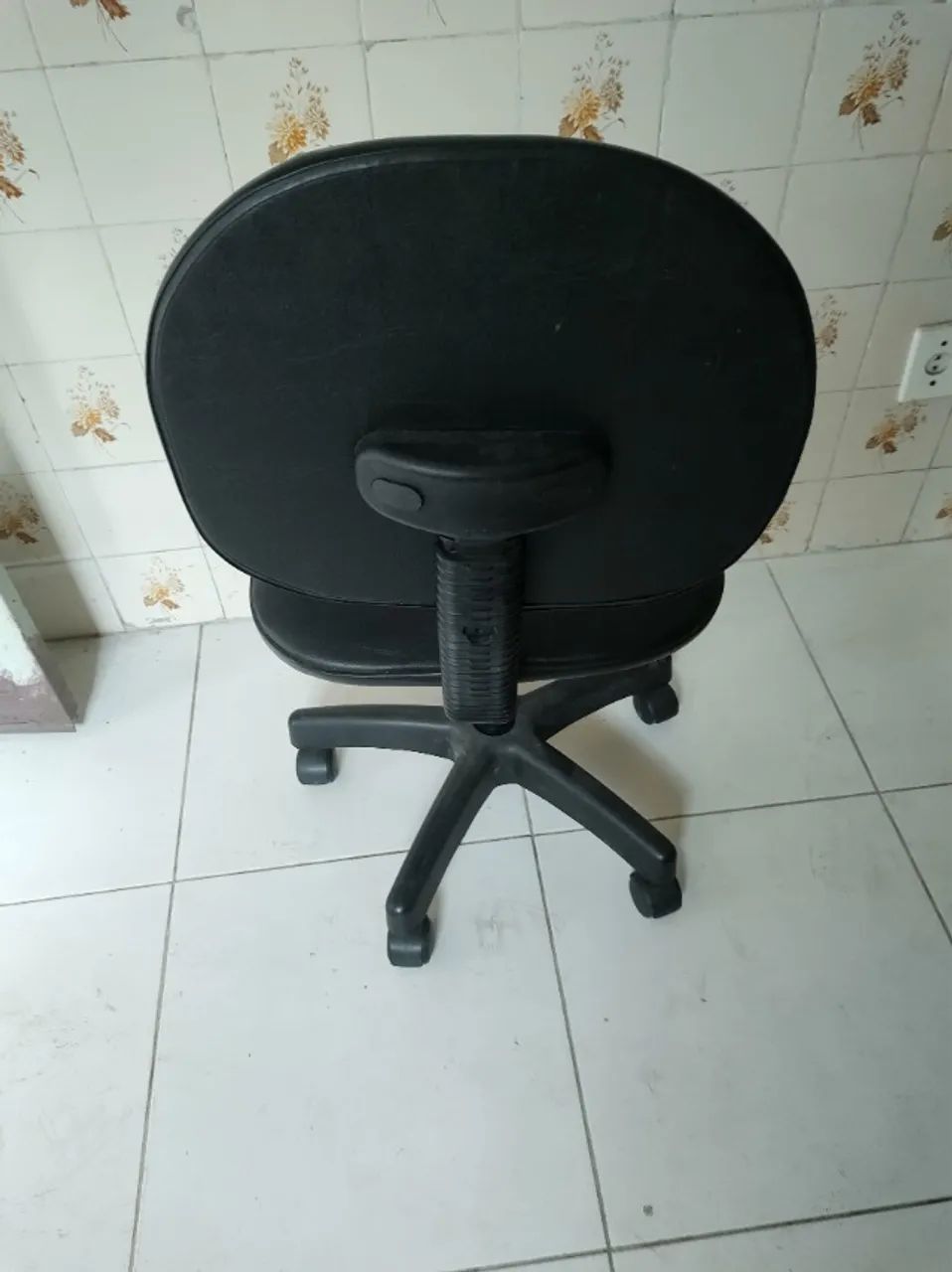 Cadeira executiva giratória escritório - Foto 2