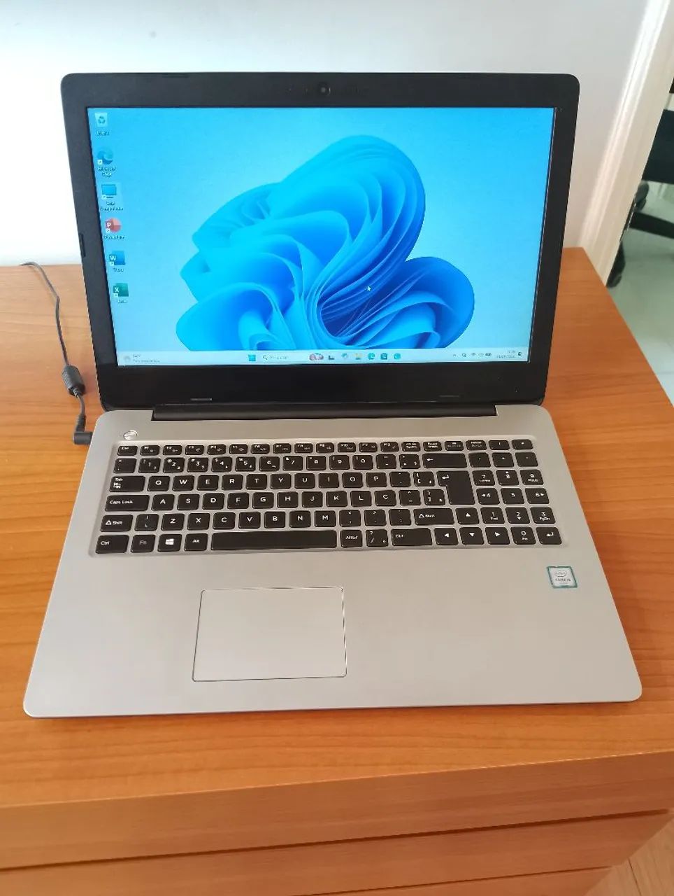 Notebook Core i3 8gb Ram, 128gb SSD, Win 11 - Notebooks
