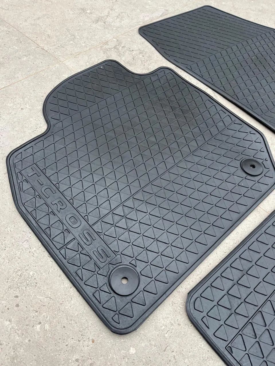 Jogo de tapete original Tcross - Foto 2