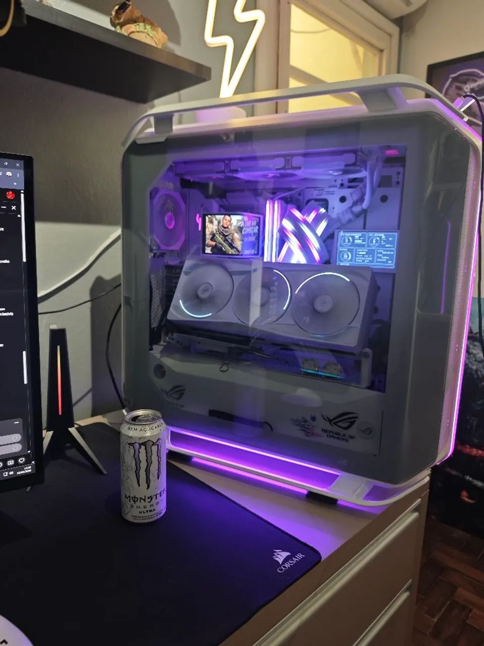 Gabinete c700m cooler master branco 