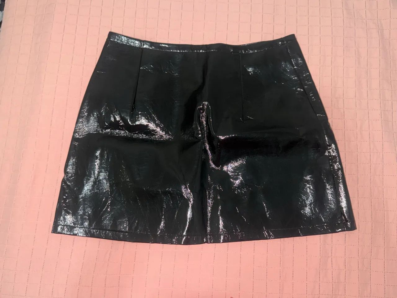 Saia de couro tamanho M 