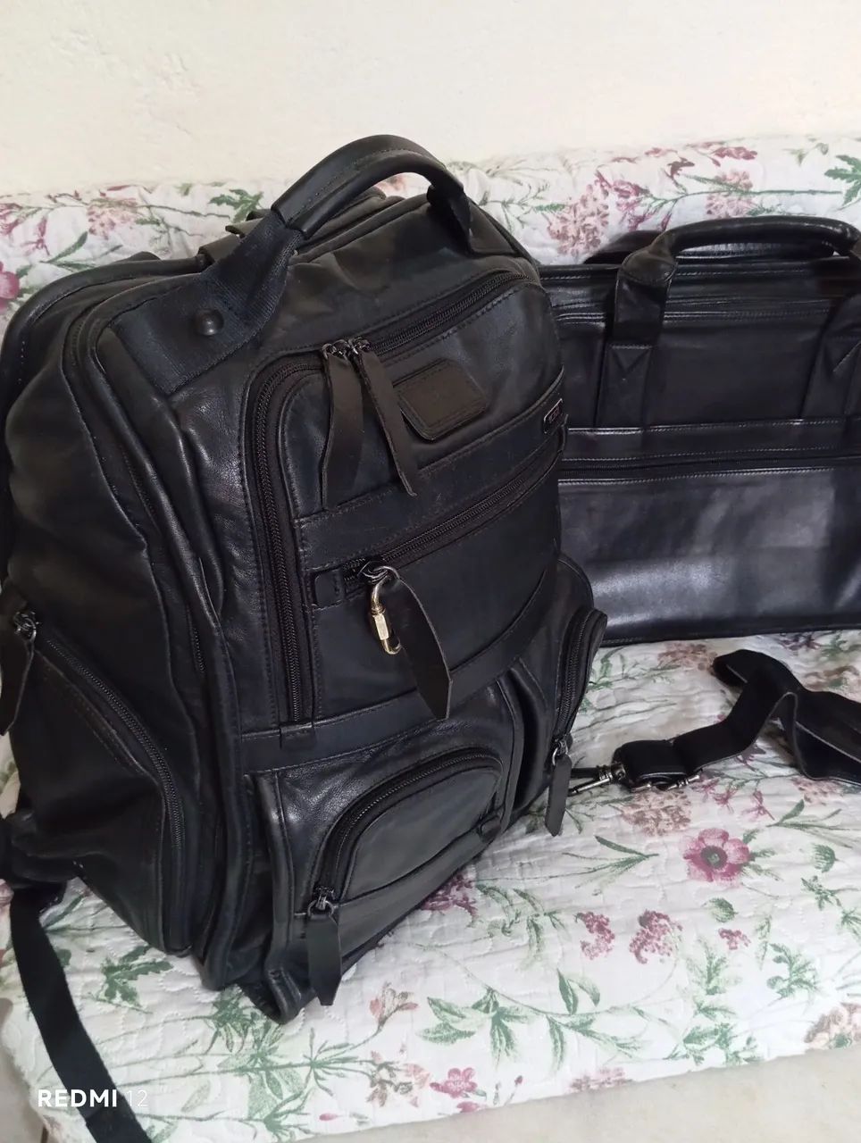 Conjunto de luxo Tumi de couro legítimo. - Foto 2